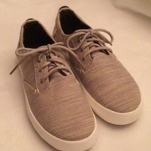 Sperry Bodie Sneakers NWOT